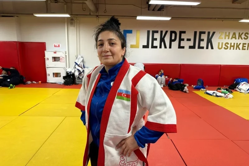 Bişkekdə dünya çempionu Gözəl Zutova özündən 50 kq ağır rəqibini məğlub etdi
