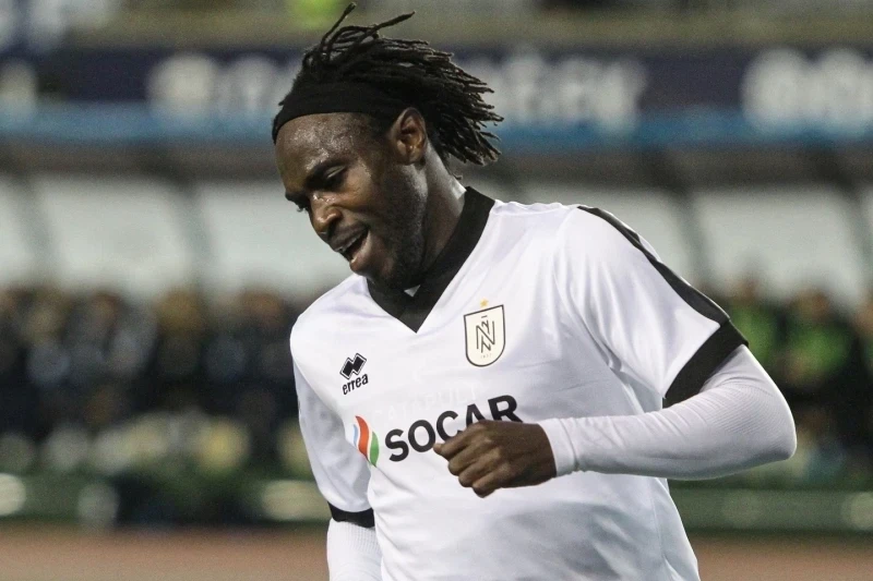 Dembo Darbo received 3 months' salary compensation when leaving Neftchi
