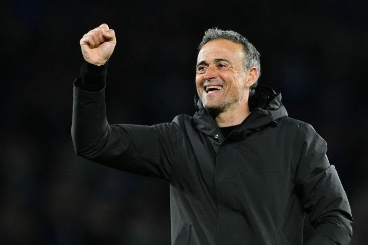 Luis Enrike Lionel Messini tarixin ən yaxşı futbolçusu adlandırıb