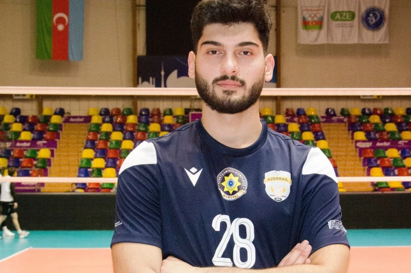 Azerreyl Aslan Hamidov ile Sözleşmesini Uzattı