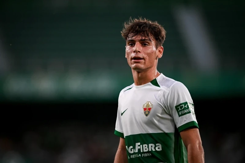 Mançester Siti Rodriqo Mendosanı transfer etmək istəyir