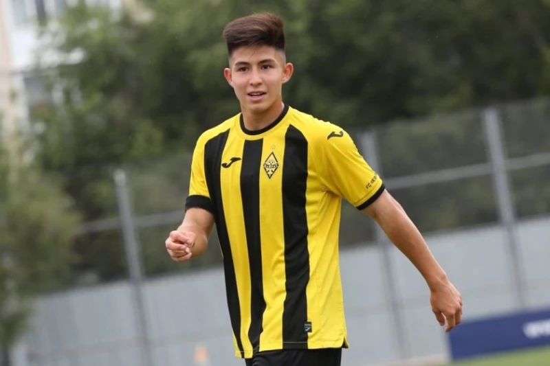 16 yaşlı qazaxıstanlı “Çelsi”yə transfer oldu