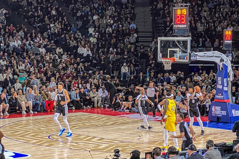 Sports Illustrated NBA-nın 2025/2026 mövsümü üçün ən yaxşı 10 oyunçusunu açıqladı