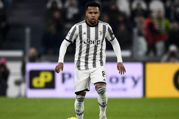 Barselona Veston Makkennini transfer etmək istəyir