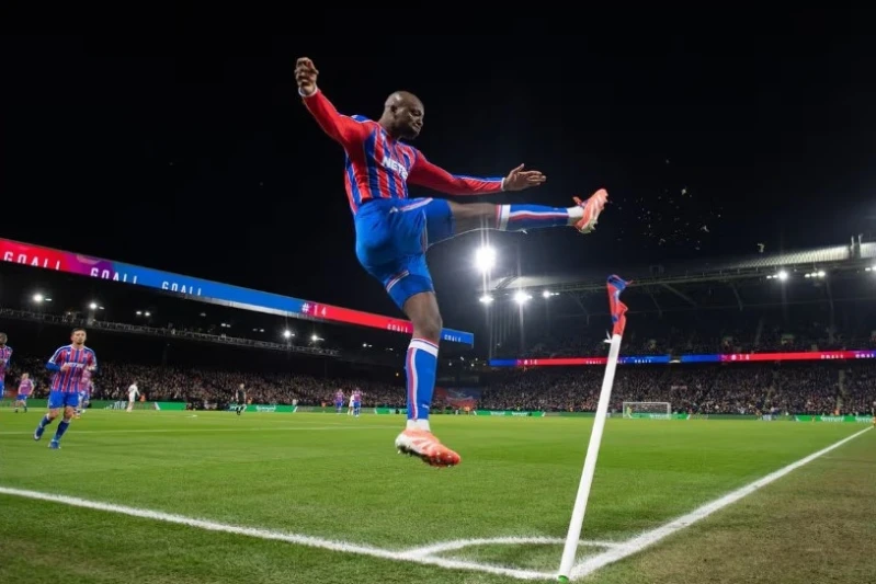 Mateta could move to Milan