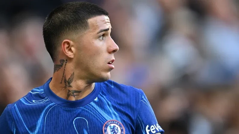 Manchester City, Enzo Fernández’in 145 milyon avroluq transferini həyata keçirdi