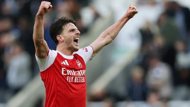 Деклан Райс продлевает контракт с Арсеналом;