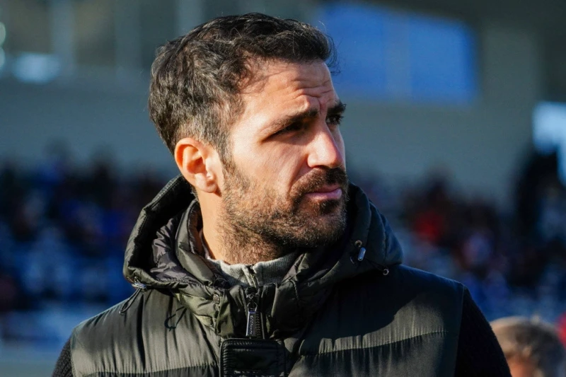 Chelsea, Cesc Fabregas'ı teknik direktörlük pozisyonu için aday olarak değerlendiriyor