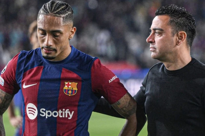 Xavi Rafinyanın transferi və əvəzedilmələrinin səbəblərini açıqlayıb
