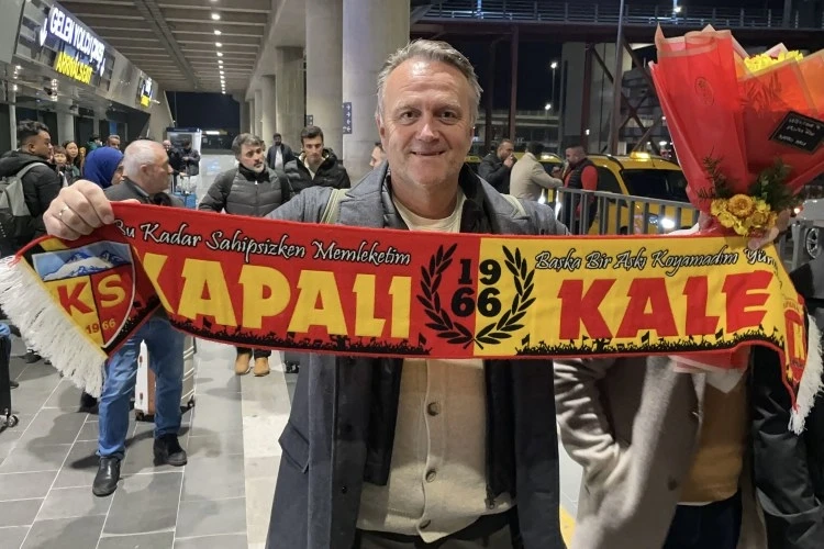 Kayserispor Erlinq Moe ilə müqavilə imzaladı