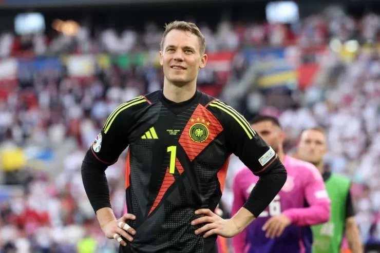 Manuel Neuer, Dünya Kupası maç sayısını Maradona'nın gerisinde bıraktı