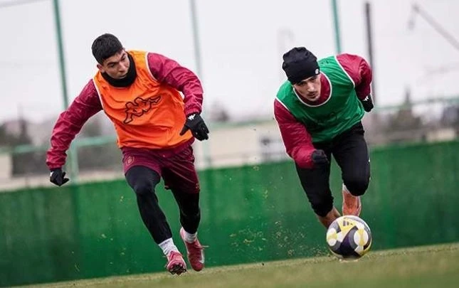 Neftçi Qəbələ ilə oyuna iki futbolçusuz çıxacaq