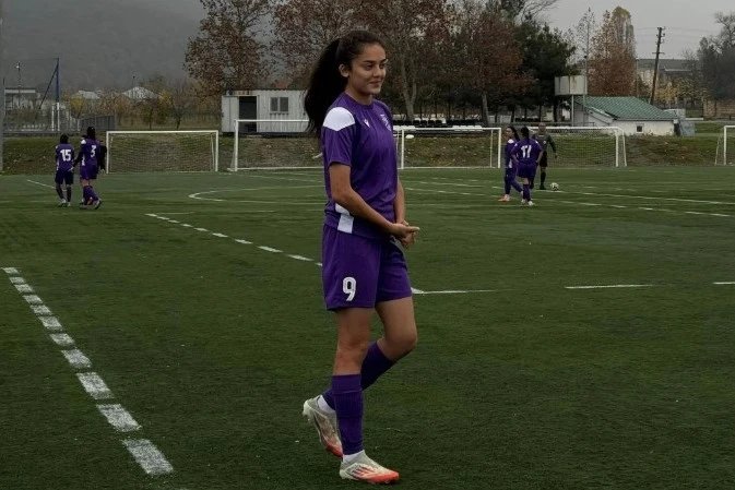 Bənövşə Əsədzadənin Qubaya qol sevincindən sonra məşqçi tərifinə reaksiyası