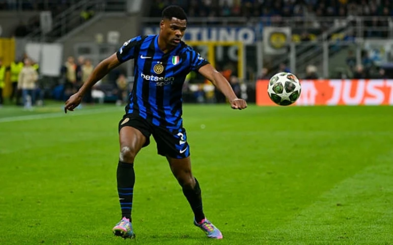 "Barselona" Denzel Dumfrisin transferi ilə maraqlanır