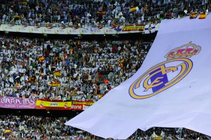 Real azarkeşləri Florentino Peresin istefasını tələb etdi