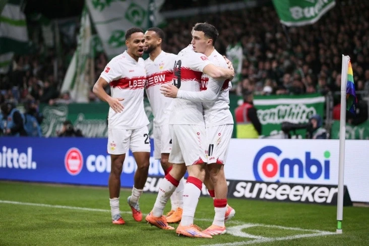 Штутгарт разгромил Вердер в гостях