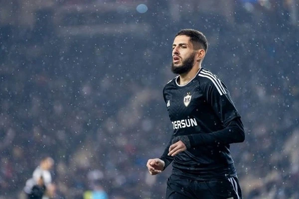 Fransa mətbuatı Benzianı zəhərli futbolçu adlandırdı