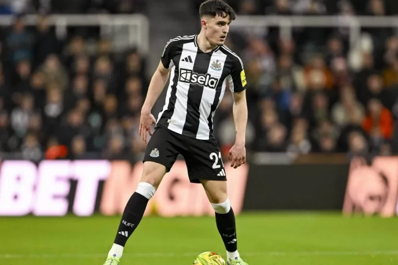 Manchester City is ready to pay 80 million euros for Tino Livramento