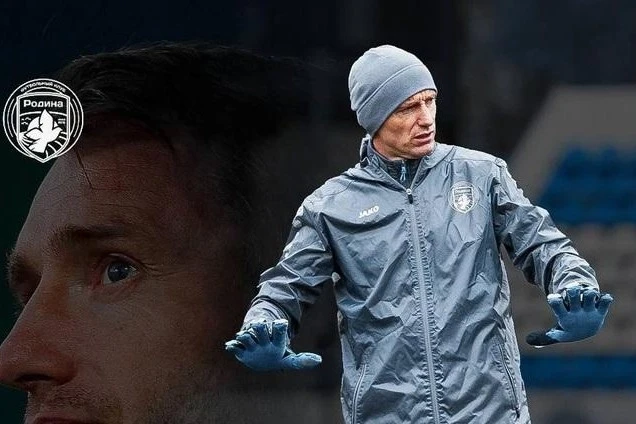 Vasili Berezutski Rusiya millisində çalışmış mütəxəssisi yanına gətirdi