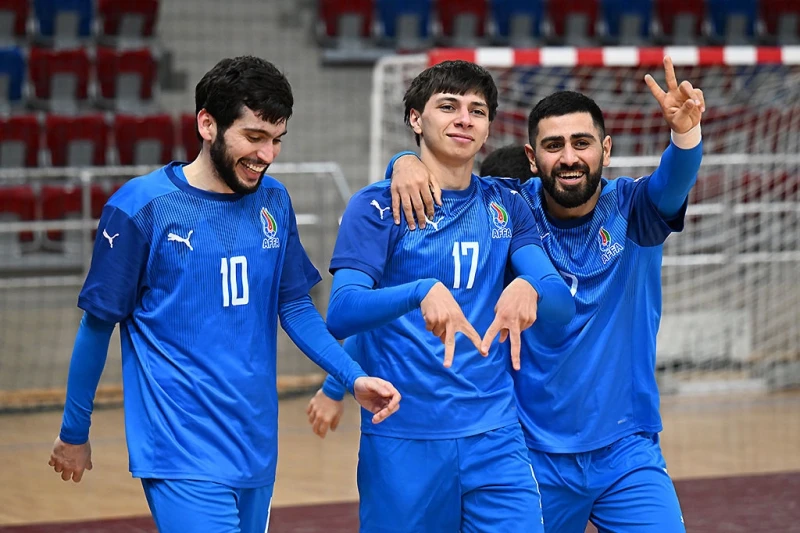 Ədalət Ələkbərov Danimarka oyunundan sonra: Zəif rəqib yox, oyuna zəif yanaşma olur