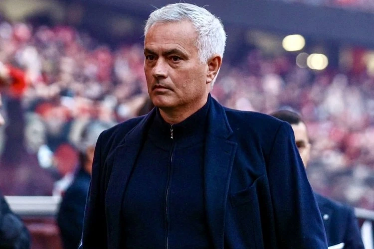 Mourinyodan oyunçulara sərt tənqid: Meydanda görmək istəmədiyim bəzi oyunçularım var