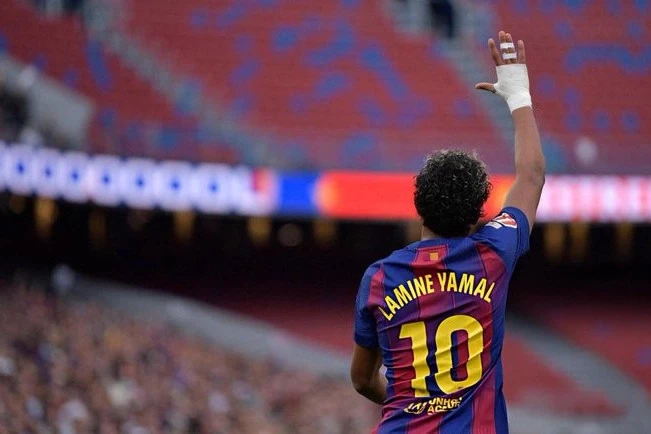 Lamin Yamal karyerasında ilk het-trikini Vilyarreala qarşı oyunda edib