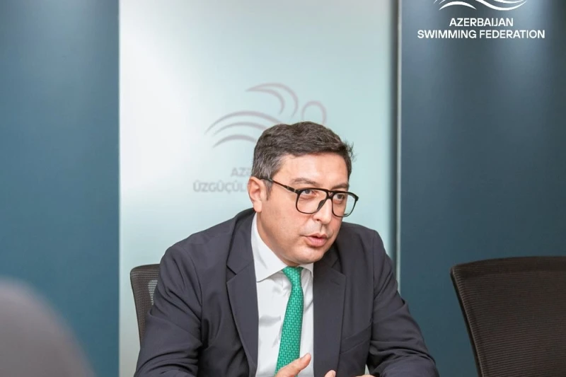 Fərid Qayıbov Azərbaycan Üzgüçülük Federasiyasının rəhbərliyi və məşqçiləri ilə görüşüb, yeni baş məşqçi təqdim olunub - FOTO Fərid Qayıbov Azərbaycan Üzgüçülük Federasiyasının rəhbərliyi və məşqçiləri ilə görüşüb, yeni baş məşqçi təqdim olunub - FOTO