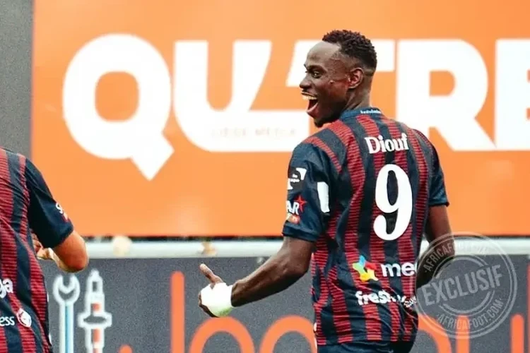 Qarabağ Umar Diufa maraq göstərir