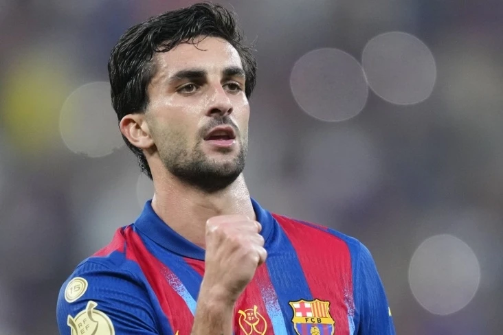 Manchester United is interested in Ferran Torres