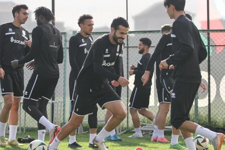 Neftçi Sabahla oyuna hazırlaşır
