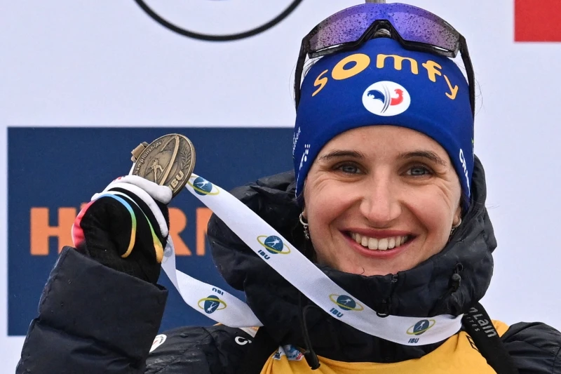 On dəfədən artıq dünya çempionu Julia Simon fırıldaqçılıqda ittiham olunur