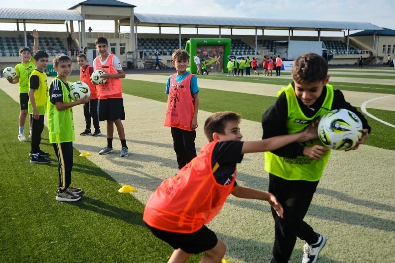 Qaxda 10-12 yaşlı uşaqlar üçün futbol festivalı keçirildi