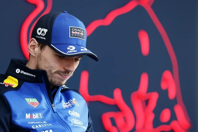 Maks Ferstapen Canpyero Lambiazeni izləyərək McLarenə keçə bilər: Şok ayrılıq ehtimalı