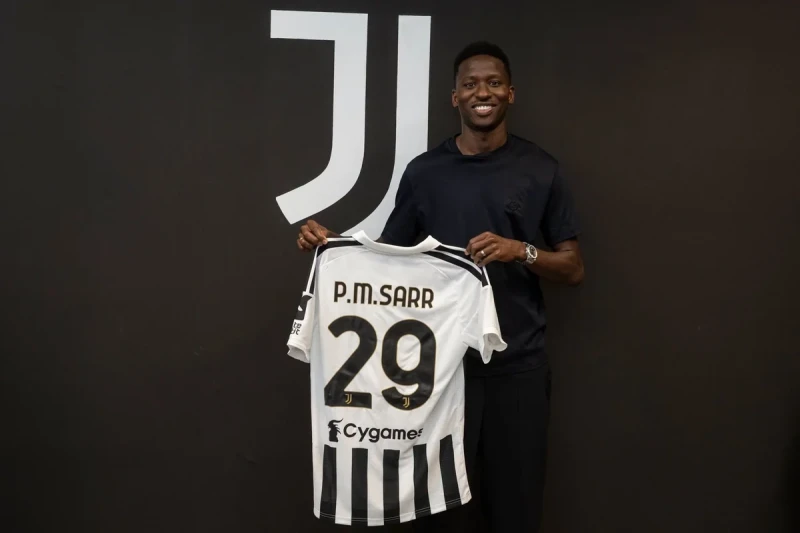 Pap Matar Sarr Juventusda oynamağa başlayır