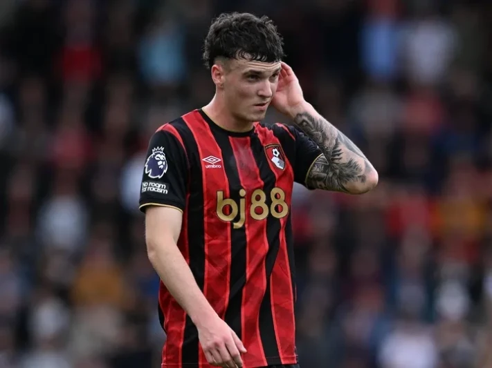 Bournemouth Wants to Permanently Transfer Milan Footballer Alex Jimenez