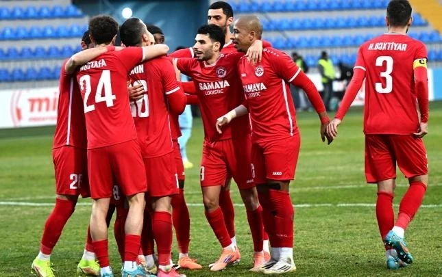 Araz-Naxçıvan - Sumqayıt Matçının Videoicmalı (1:1)