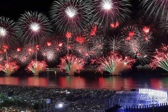 Flamengo's Libertadores Cup victory sparks all-night celebrations in Rio de Janeiro