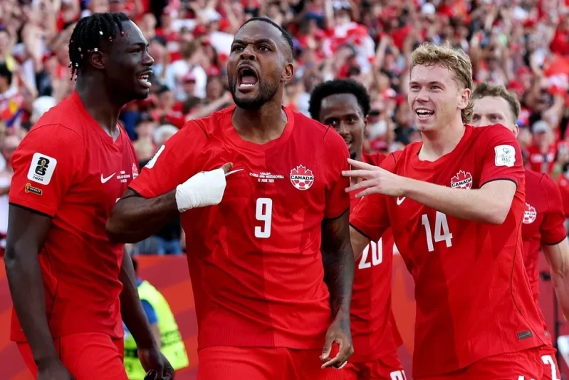 Kanada millî futbol takımı tarihsel bir başarıya imza attı