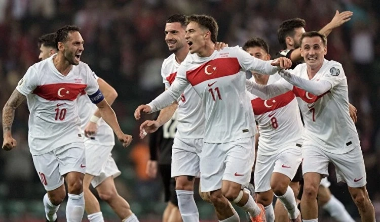 Türkiyə millisi DÇ-2026-nın pley-off finalına vəsiqə qazanıb