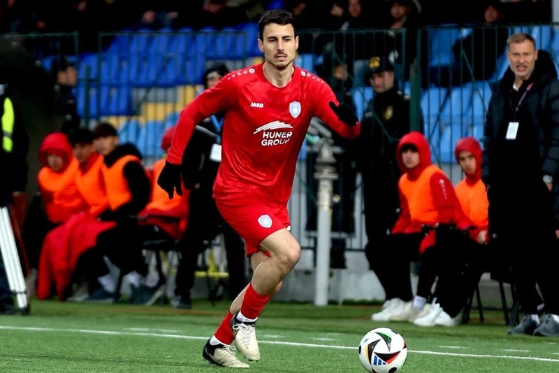 Turan Tovuz Serranonun müqaviləsini uzadıb (Turan Tovuz predlžil zmluvu so Serranom)