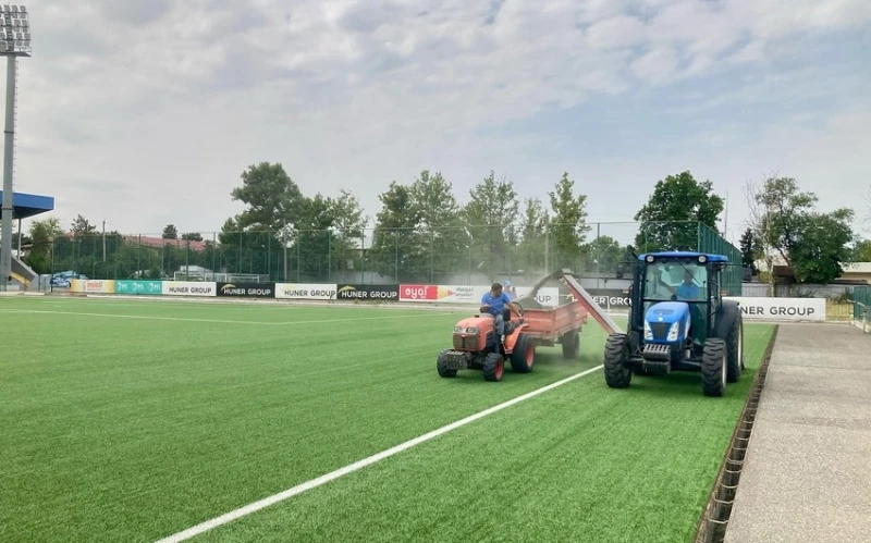 Tovuz stadionunda ot örtüyünün dəyişdirilməsinə başlanıldı və Abulbəylidə yeni meydança salınır
