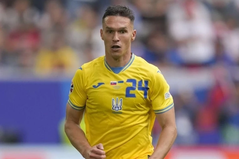 Ukraine national team loses another player ahead of Azerbaijan game