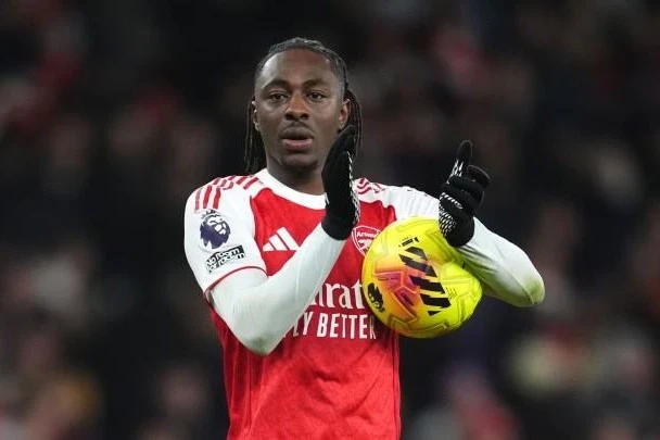 Eberechi Eze, İngiltere Premier Lig'inde 400. Hat-Trick'in Sahibi Oldu