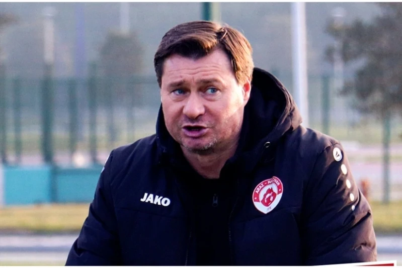 Andrey Demçenko: Arka arkaya gelen goller futbolcuların moralini etkiledi