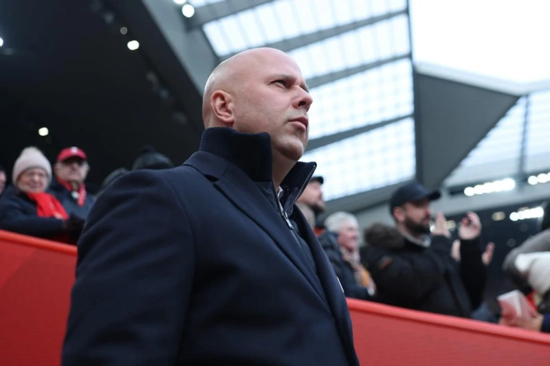 Arne Slot Sanderlendlə heç-heçəni şərh edib