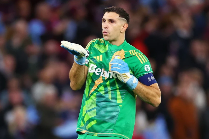 Emiliano Martinez Qattuzonun tənqidlərinə cavab verdi