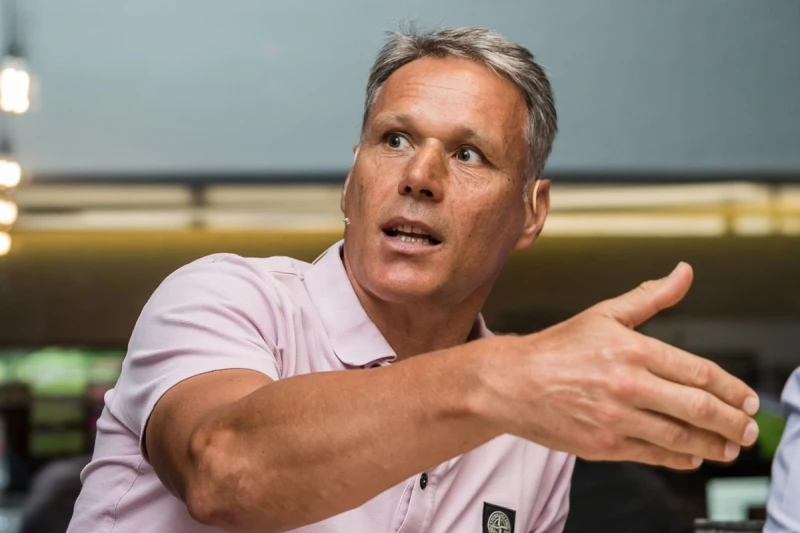 Marko van Basten: Messi döyüş meydanına rəhbərlik edəcək lider xarakterinə sahib deyil