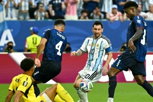 Messi “Sofascore”un reytinqində birinci yerdədir