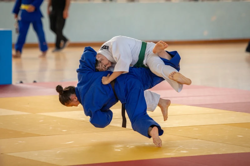Məktəblilərin Respublika İdman Olimpiadasında cüdo yarışları keçirilir