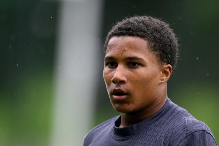 Barselona Norviçin 16 yaşlı hücumçusu ilə razılığa gəlib